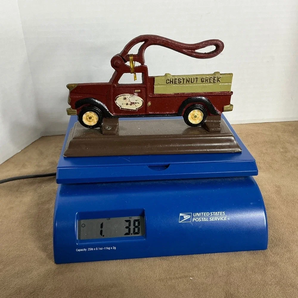 Chestnut Creek Cast Iron Nutcracker Red Pickup Truck Vintage Farmhouse Decor‎